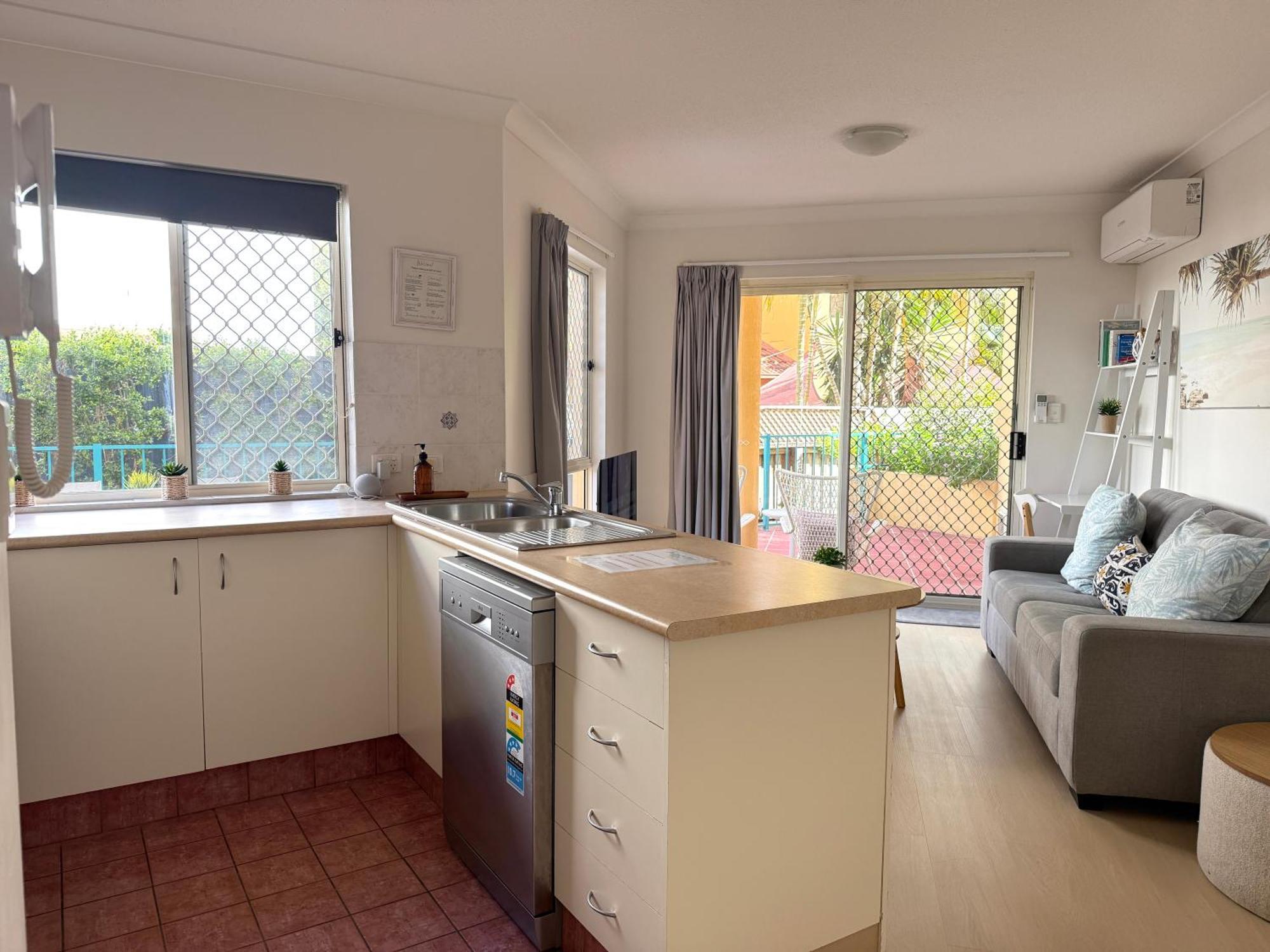 Chevron Island Apartment - Cozy And Convenient โกลด์โคสต์ ภายนอก รูปภาพ